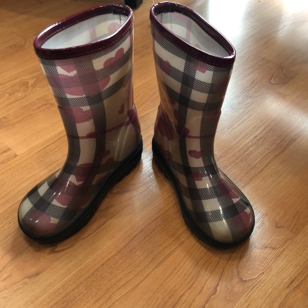 Girls Burberry rain boots 13/1